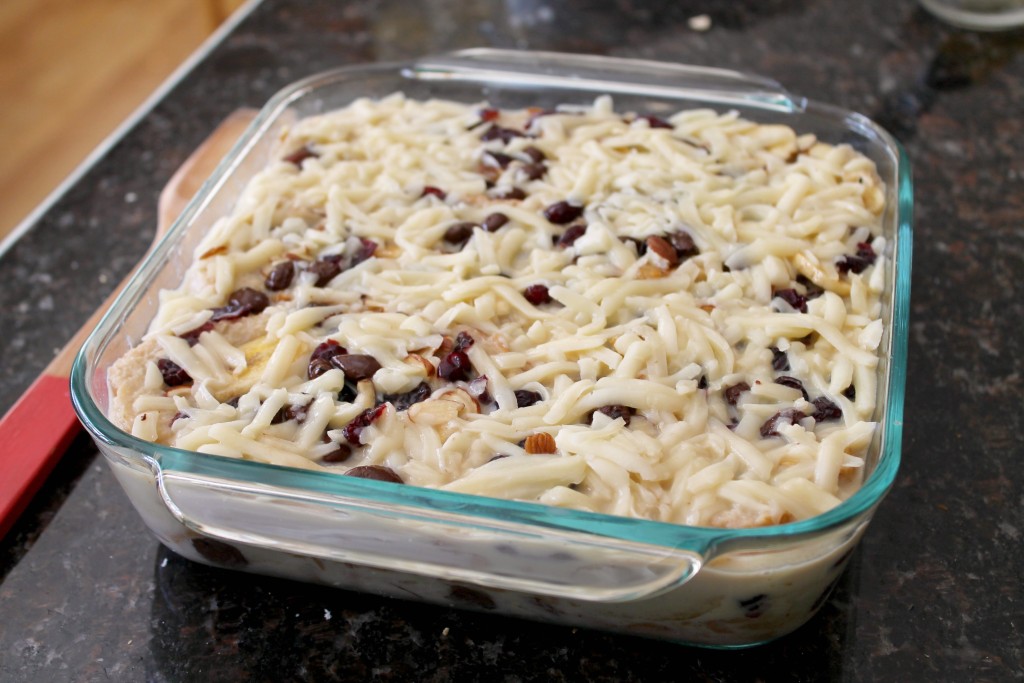 Capirotada with chocolate and dried fruit 13