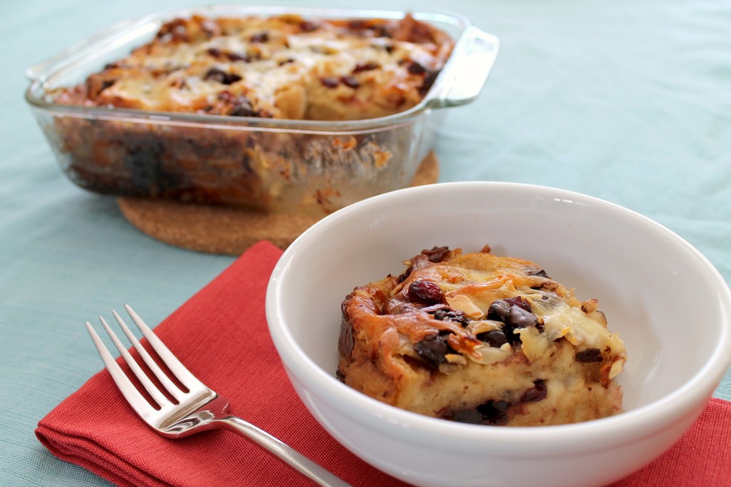 Capirotada with chocolate and dried fruit 17