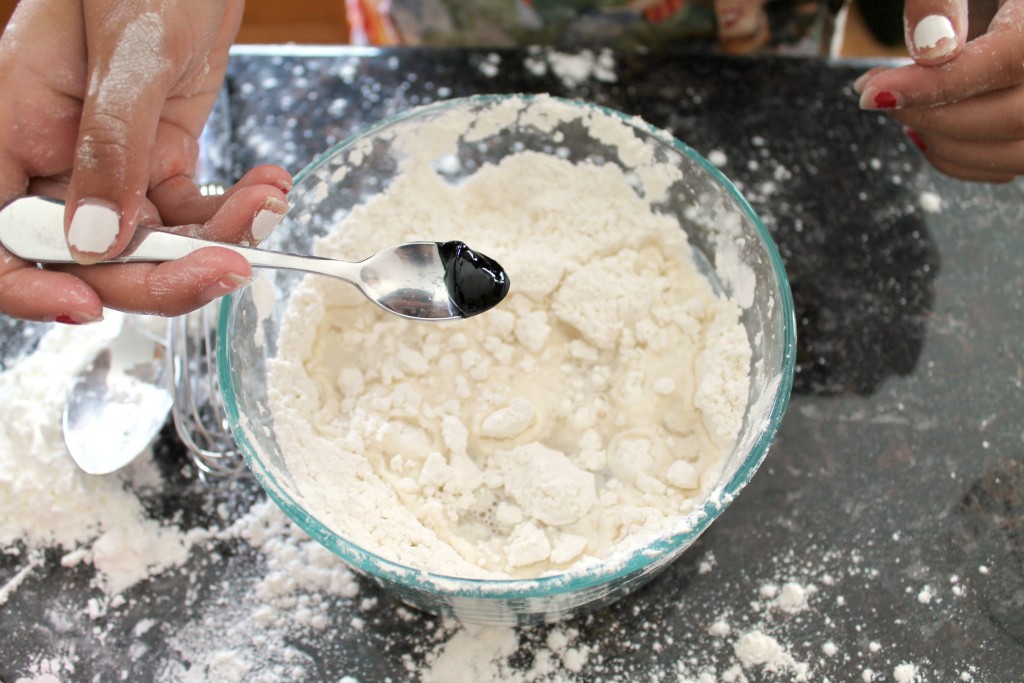 Simple Homemade Playdough 7