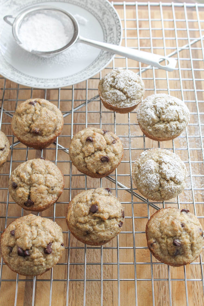 Banana Oatmeal Mini Muffins