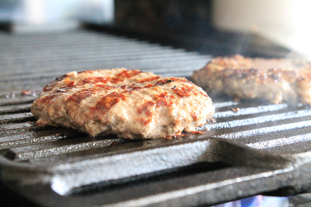 Make-Ahead Mushroom and Beef Hamburger Patties with Premier Mushrooms.